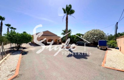 Reventa - Finca - Alicante - Dolores