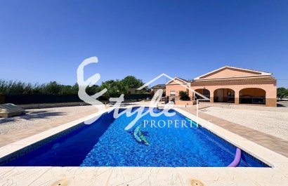 Reventa - Finca - Alicante - Dolores