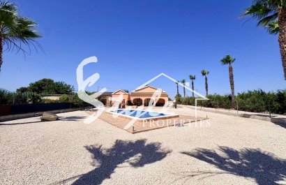 Reventa - Finca - Alicante - Dolores