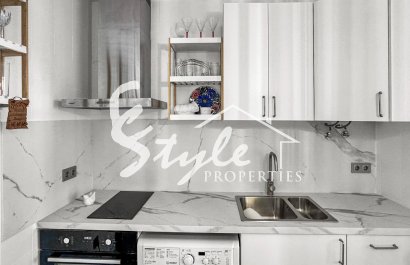 Resale - Apartament  - Torrevieja - Los Balcones