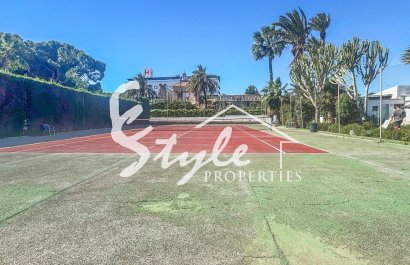 Resale - Apartament  - Torrevieja - Los Balcones
