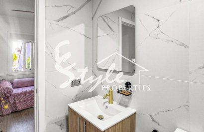Resale - Apartament  - Torrevieja - Los Balcones