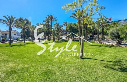 Resale - Apartament  - Torrevieja - Los Balcones