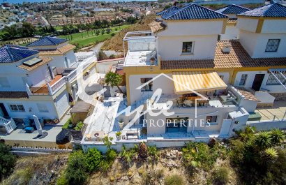 Продается  дом с видом на гольф-поле в Ciudad Quesada, Аликанте, Коста Бланка, Испания. ID2977