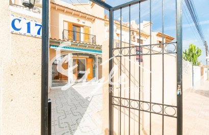 Вторичное жилье - Квартира - Torrevieja - La Siesta - El Salado - Torreta