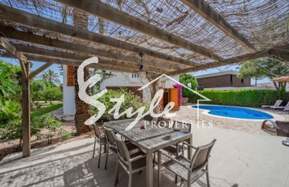 Resale - Villa - Cabo Roig