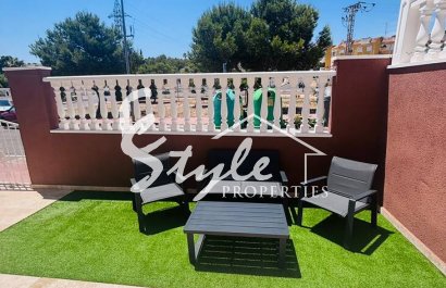 Resale - Villa - Orihuela-Costa - Villamartin