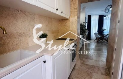 Resale - Villa - Orihuela-Costa - Villamartin