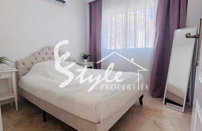 Resale - Villa - Orihuela-Costa - Villamartin