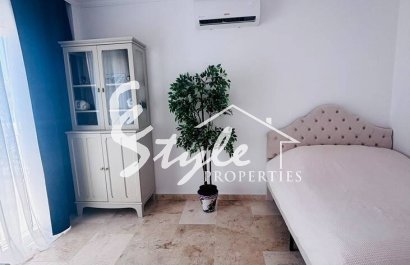 Resale - Villa - Orihuela-Costa - Villamartin