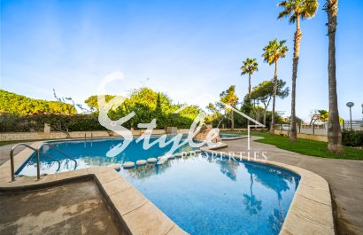Resale - Apartament  - Torrevieja - La Mata