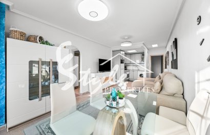 Resale - Apartament  - Torrevieja - La Mata
