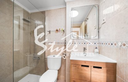 Resale - Apartament  - Torrevieja - La Mata