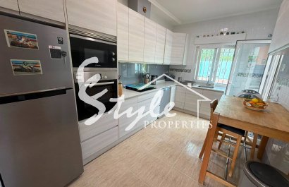 Resale - Villa - Los Montesinos - La Herada