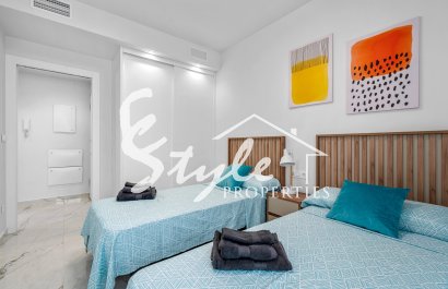 Resale - Apartament  - Villamartín - Playa Flamenca