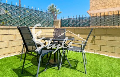 Resale - Townhouse - Orihuela-Costa - Punta Prima