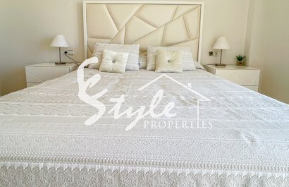 Resale - Townhouse - Orihuela-Costa - Punta Prima