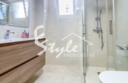 Resale - Townhouse - Orihuela-Costa - Punta Prima