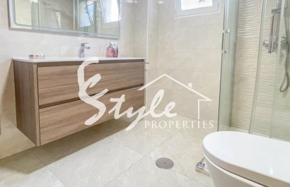 Resale - Townhouse - Orihuela-Costa - Punta Prima