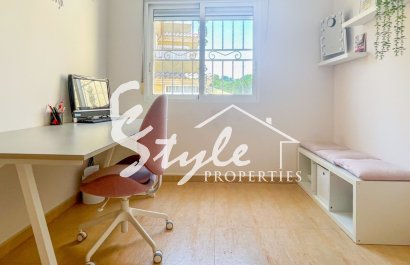Resale - Townhouse - Orihuela-Costa - Punta Prima