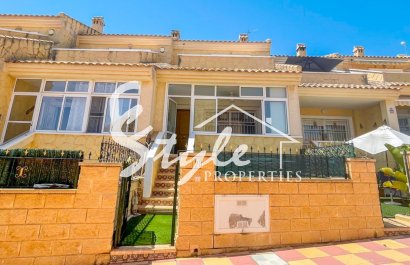 Resale - Townhouse - Orihuela-Costa - Punta Prima