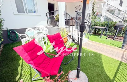 Resale - Apartament  - Torrevieja - Aguas Nuevas