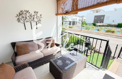 Resale - Apartament  - Torrevieja - Aguas Nuevas