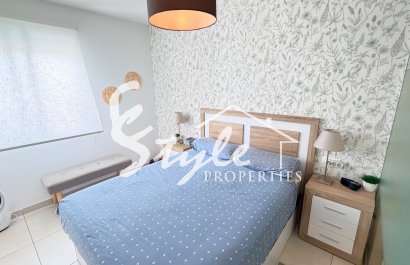 Resale - Apartament  - Torrevieja - Aguas Nuevas