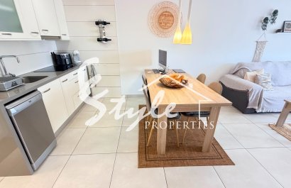 Resale - Apartament  - Torrevieja - Aguas Nuevas
