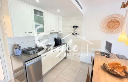 Resale - Apartament  - Torrevieja - Aguas Nuevas
