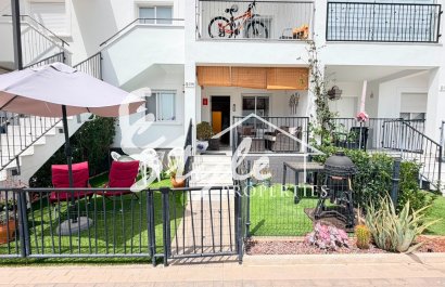 Resale - Apartament  - Torrevieja - Aguas Nuevas