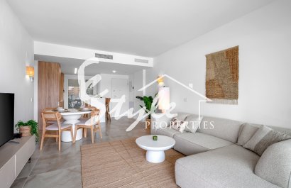 Resale - Apartament  - Villamartín - Punta Prima