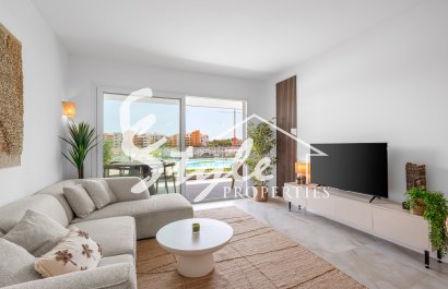 Resale - Apartament  - Villamartín - Punta Prima