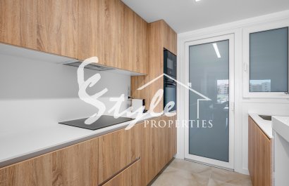 Resale - Apartament  - Villamartín - Punta Prima