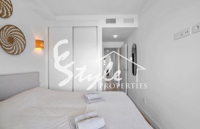 Resale - Apartament  - Villamartín - Punta Prima