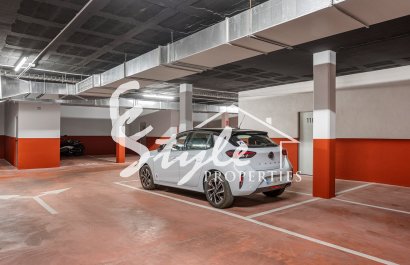 Resale - Apartament  - Villamartín - Punta Prima