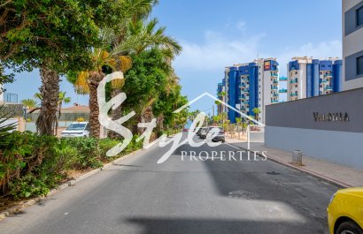 Resale - Apartament  - Villamartín - Punta Prima