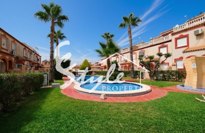 For Sale Bungalow with Private Solarium in Playa Flamenca, Orihuela Costa, Costa Blanca. ID2363