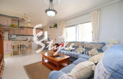 For Sale Bungalow with Private Solarium in Playa Flamenca, Orihuela Costa, Costa Blanca. ID2363