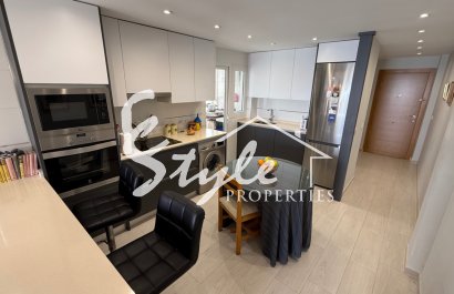 Resale - Apartament  - Torrevieja - Costa Blanca Sur
