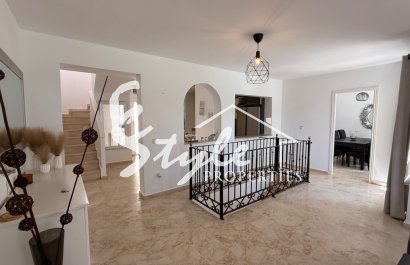 Resale - Villa - Orihuela-Costa - Costa Blanca Sur