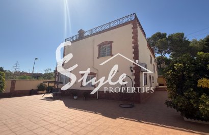 Resale - Villa - Torrevieja - Costa Blanca Sur