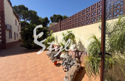 Resale - Villa - Torrevieja - Costa Blanca Sur
