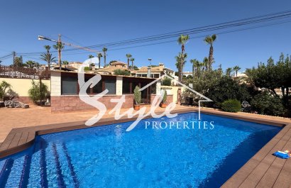 Resale - Villa - Torrevieja - Costa Blanca Sur