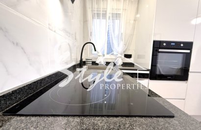 Resale - Apartament  - Torrevieja - Costa Blanca Sur