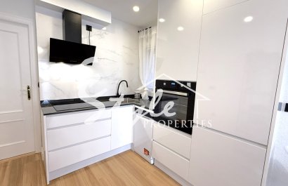Resale - Apartament  - Torrevieja - Costa Blanca Sur