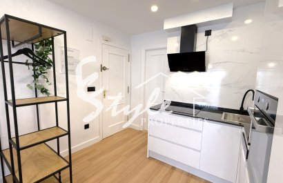 Resale - Apartament  - Torrevieja - Costa Blanca Sur