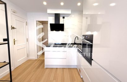 Resale - Apartament  - Torrevieja - Costa Blanca Sur