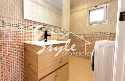Resale - Apartament  - Torrevieja - Costa Blanca Sur