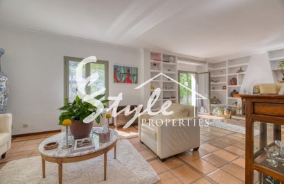 Resale - Villa - Esporlas - Mallorca